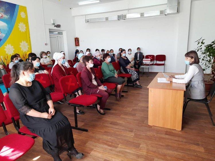Ақтөбе тірек мектебінде (РО), "Бала қауіпсіздігі" аясында "Балалар еңбегін қанауға қарсы 12 күн" науқанын өткізу барысында, су обьектілерінде өзін-өзі ұстау ережелерін сақтау, жолда жүру ережесінің қауіпсіздігі туралы жиналыс өткізілді.